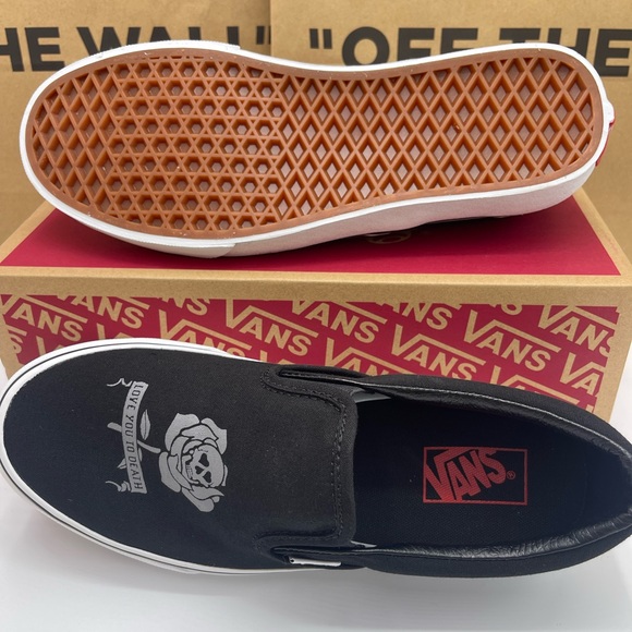 Vans Women's Classic Slip-On Love You To Death Black/ White Sneakers
VN0A5JMH6BT - Picture 5 of 16